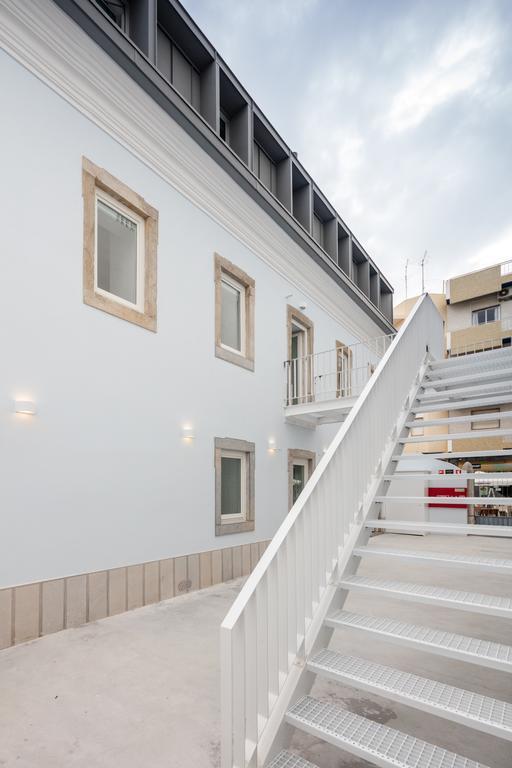 Hostel Conii & Suites Algarve Quarteira Extérieur photo