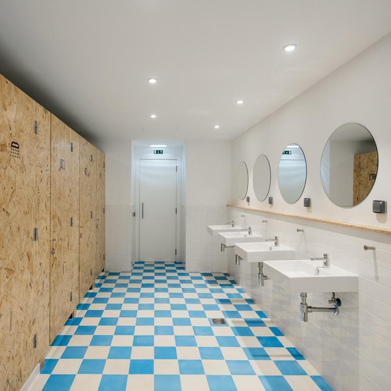 Hostel Conii & Suites Algarve Quarteira Extérieur photo