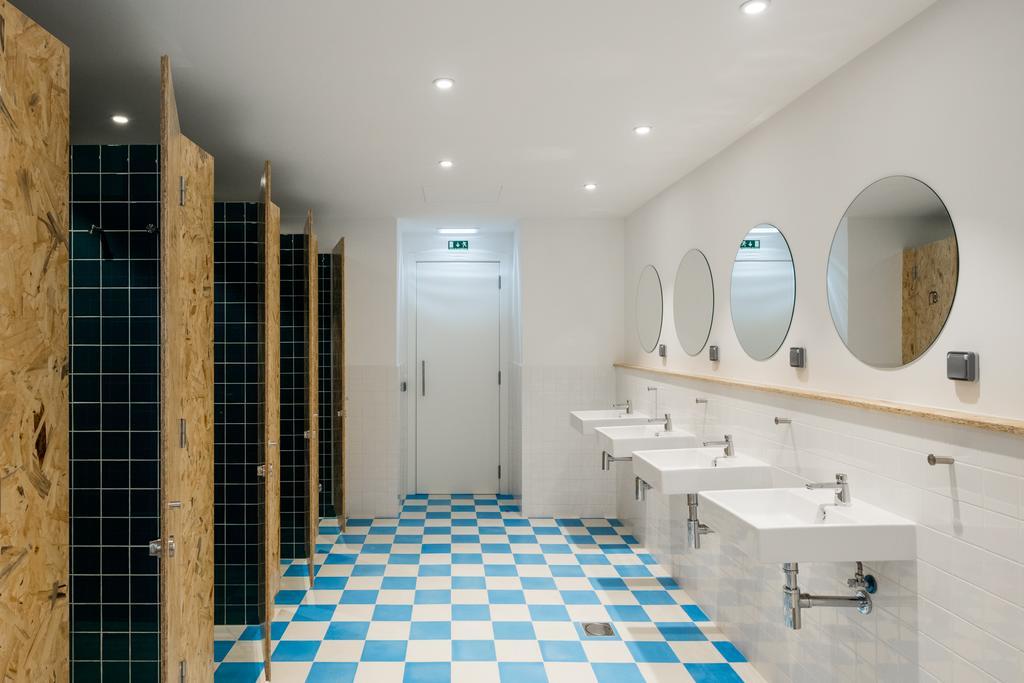 Hostel Conii & Suites Algarve Quarteira Extérieur photo