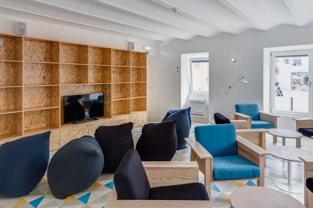 Hostel Conii & Suites Algarve Quarteira Extérieur photo