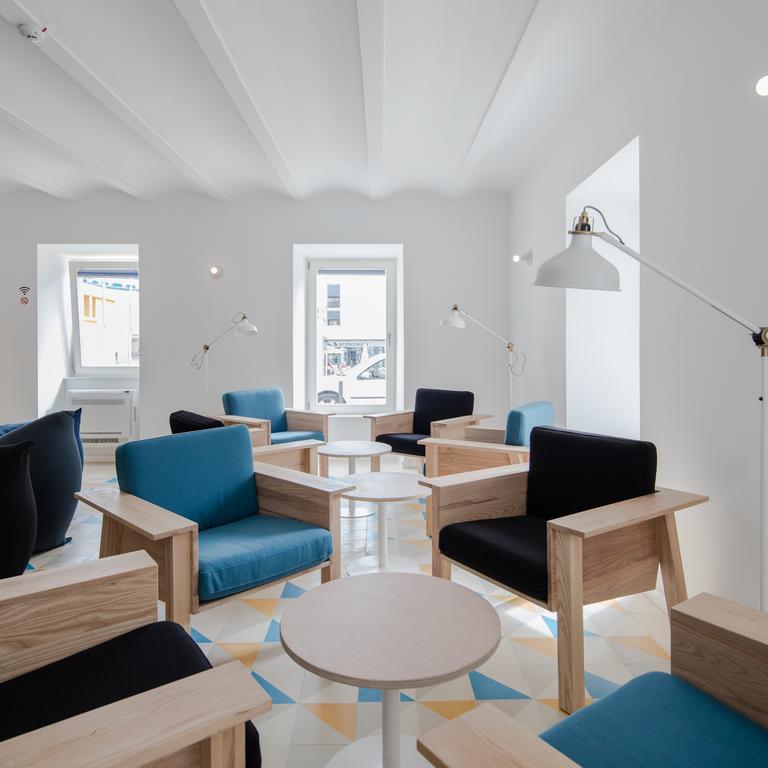 Hostel Conii & Suites Algarve Quarteira Extérieur photo